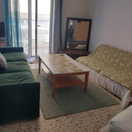 Retro Comfy Home Near Monastiraki Atene Esterno foto