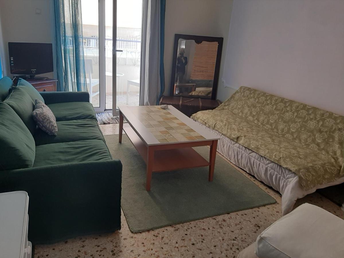 Retro Comfy Home Near Monastiraki Atene Esterno foto
